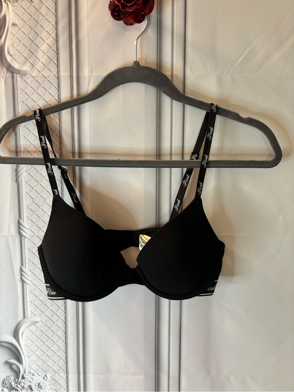 PINK Victoria’s Secret Everywhere Black/White Padded Underwire Bra, Size 32C